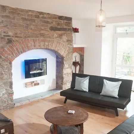 Raleighs Secret Basement Lejlighed Youghal