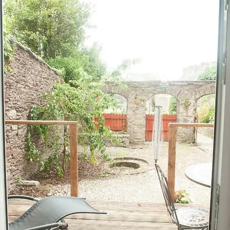 Raleighs Secret Basement * Youghal